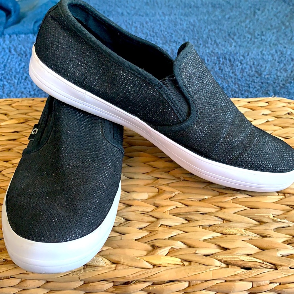 Guess - Picture 2 of 2